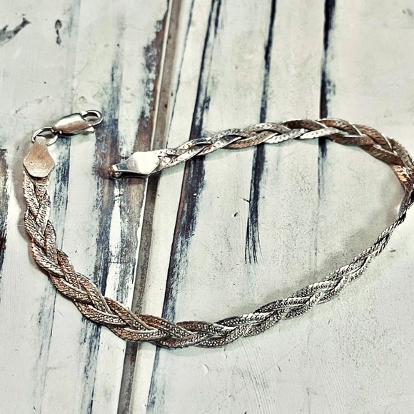 Sterling 6mm braided herringbone bracelet - Picture 2 of 4
